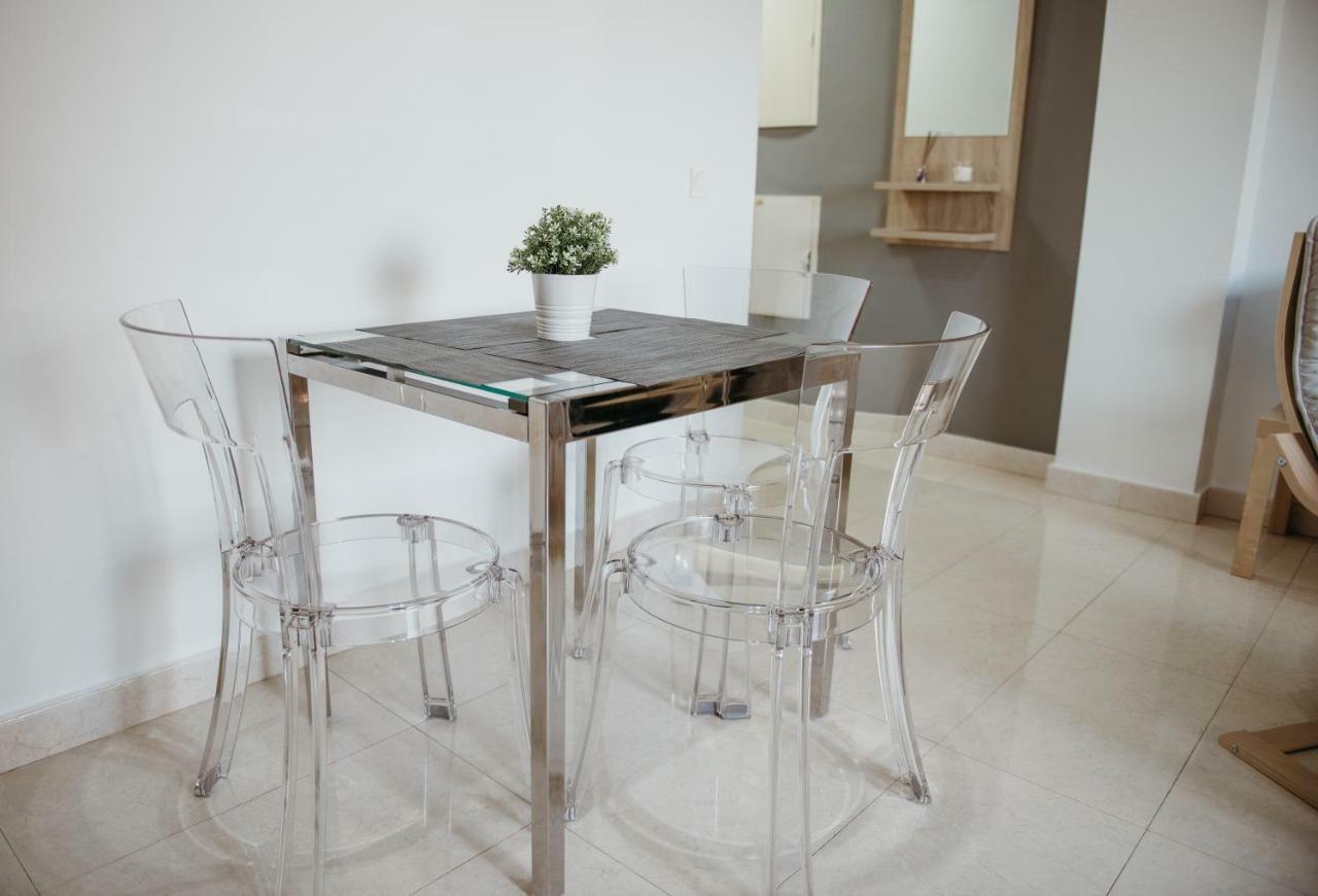 Apartamento Cala De Nerja-Lovely エクステリア 写真
