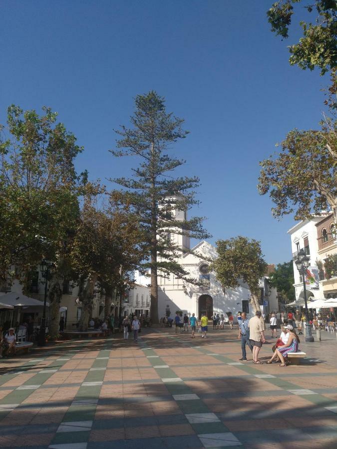 Apartamento Cala De Nerja-Lovely エクステリア 写真