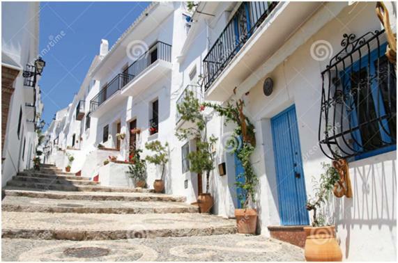 Apartamento Cala De Nerja-Lovely エクステリア 写真